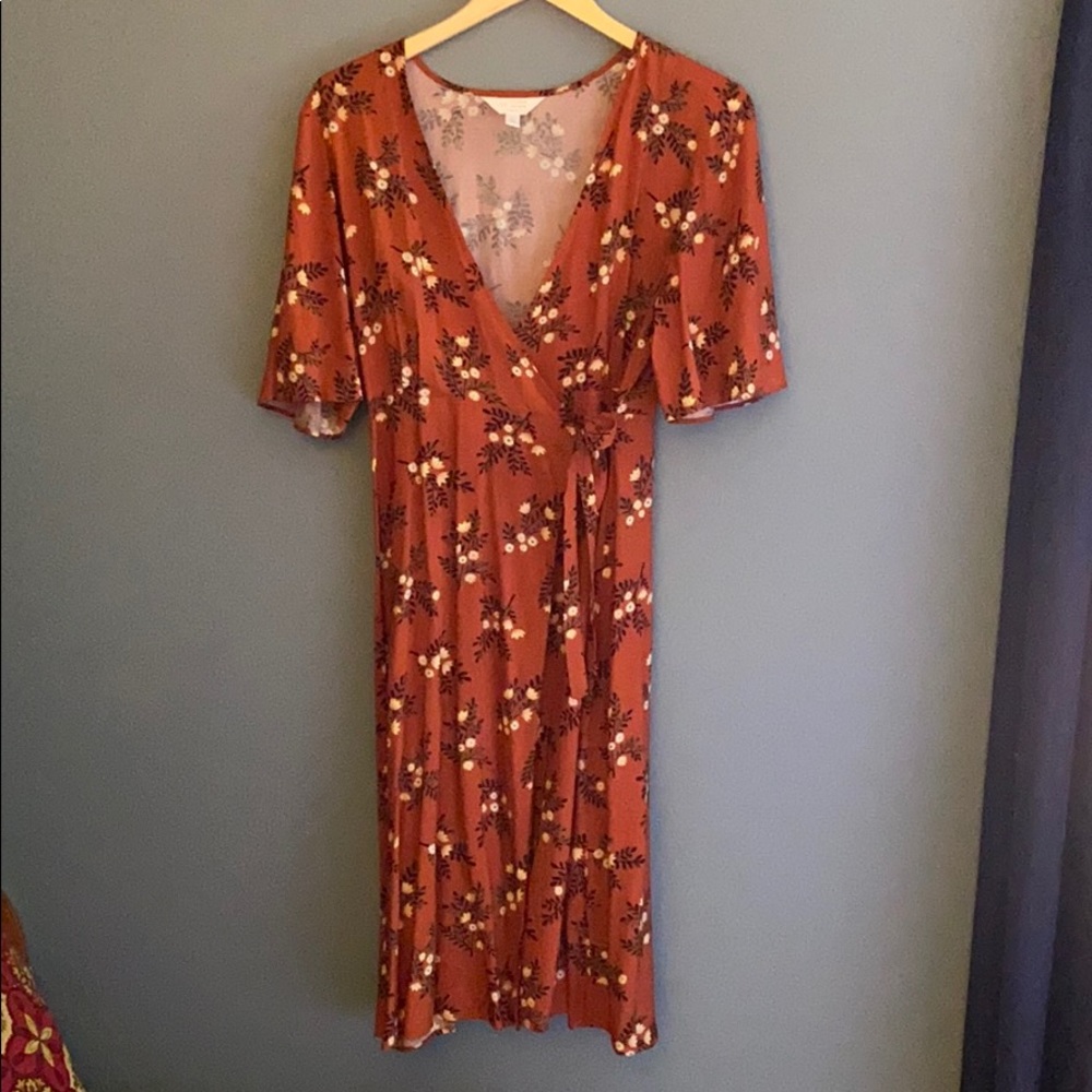 Maternity wrap dress